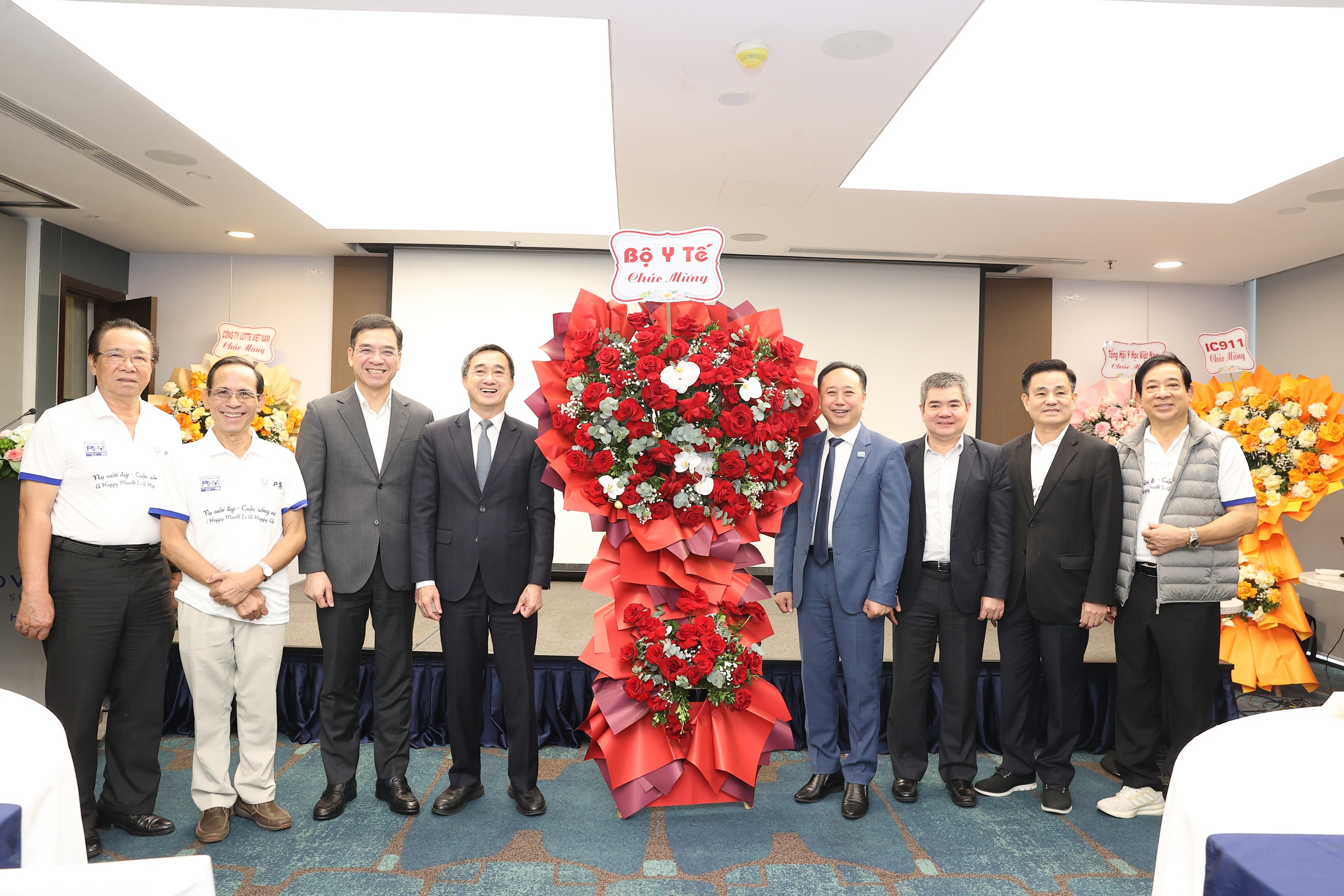 Bước tiến quan trọng chuẩn hóa tri thức, phát triển học thuật chuyên ngành Răng Hàm Mặt- Ảnh 2.