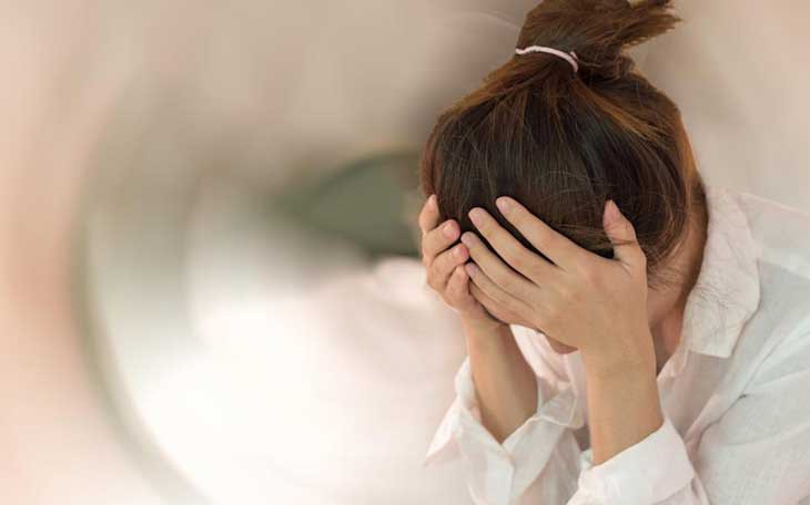 Cảnh giác với cơn chóng mặt xảy ra thường xuyên