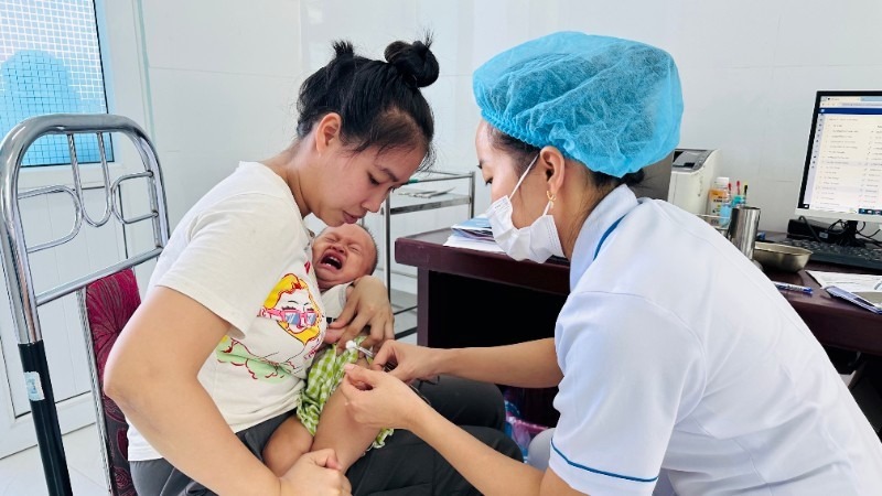 Thực hiện Nghị quyết Đại hội XIV: Tổ chức lại hệ thống y tế cơ sở, y tế dự phòng để phục vụ người dân tốt hơn- Ảnh 2.