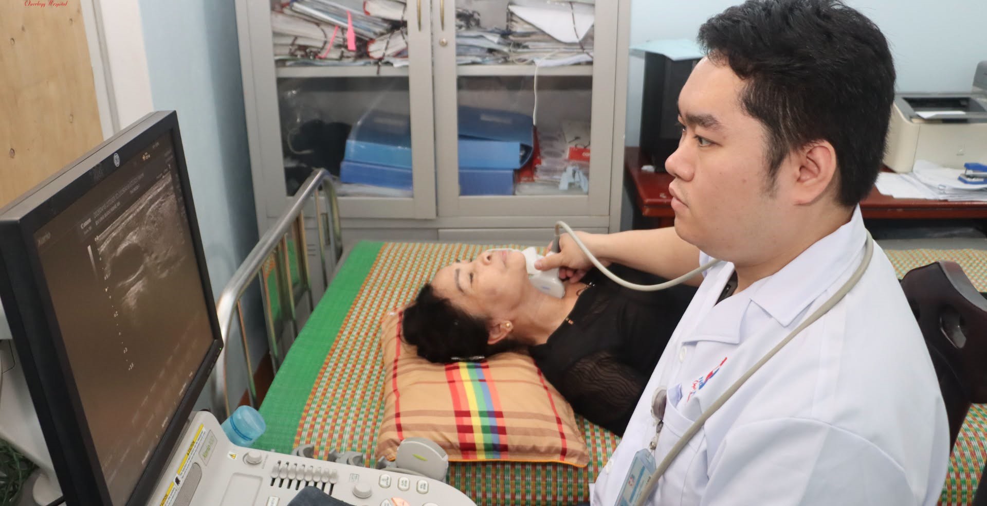 Đưa kỹ thuật tầm soát ung thư về tận cơ sở, hơn 450 người dân được khám miễn phí- Ảnh 3.