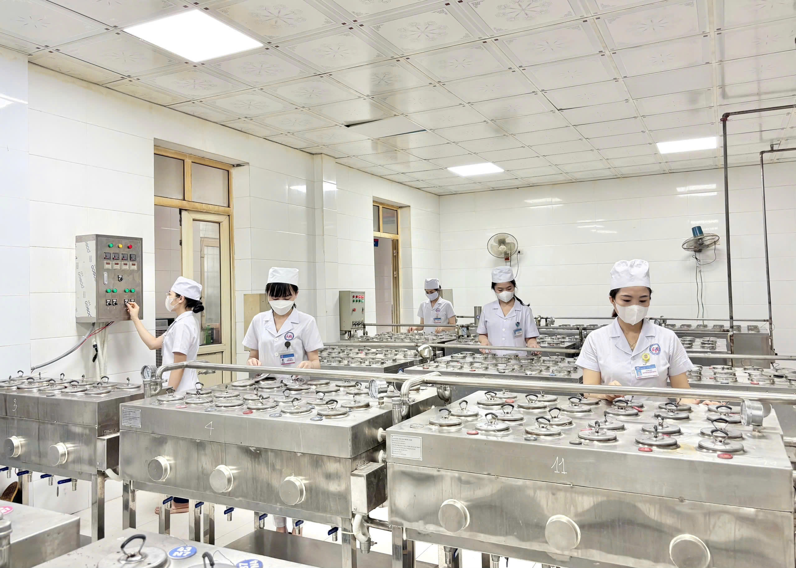 Bệnh viện Y học cổ truyền Nghệ An: 62 năm tự hào và khát vọng vươn xa- Ảnh 4.