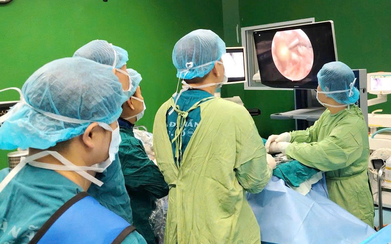 Đà Nẵng siết kiểm soát thức ăn đường phố, chợ đêm trước nguy cơ mất an toàn thực phẩm- Ảnh 2.