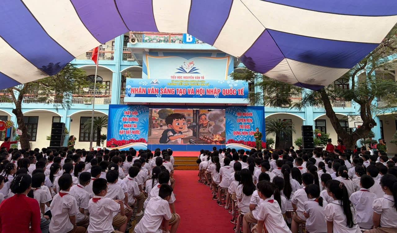 Hải Phòng phối hợp Học viện Cảnh sát nhân dân tuyên truyền vệ sinh môi trường, an toàn thực phẩm cho học sinh- Ảnh 1.