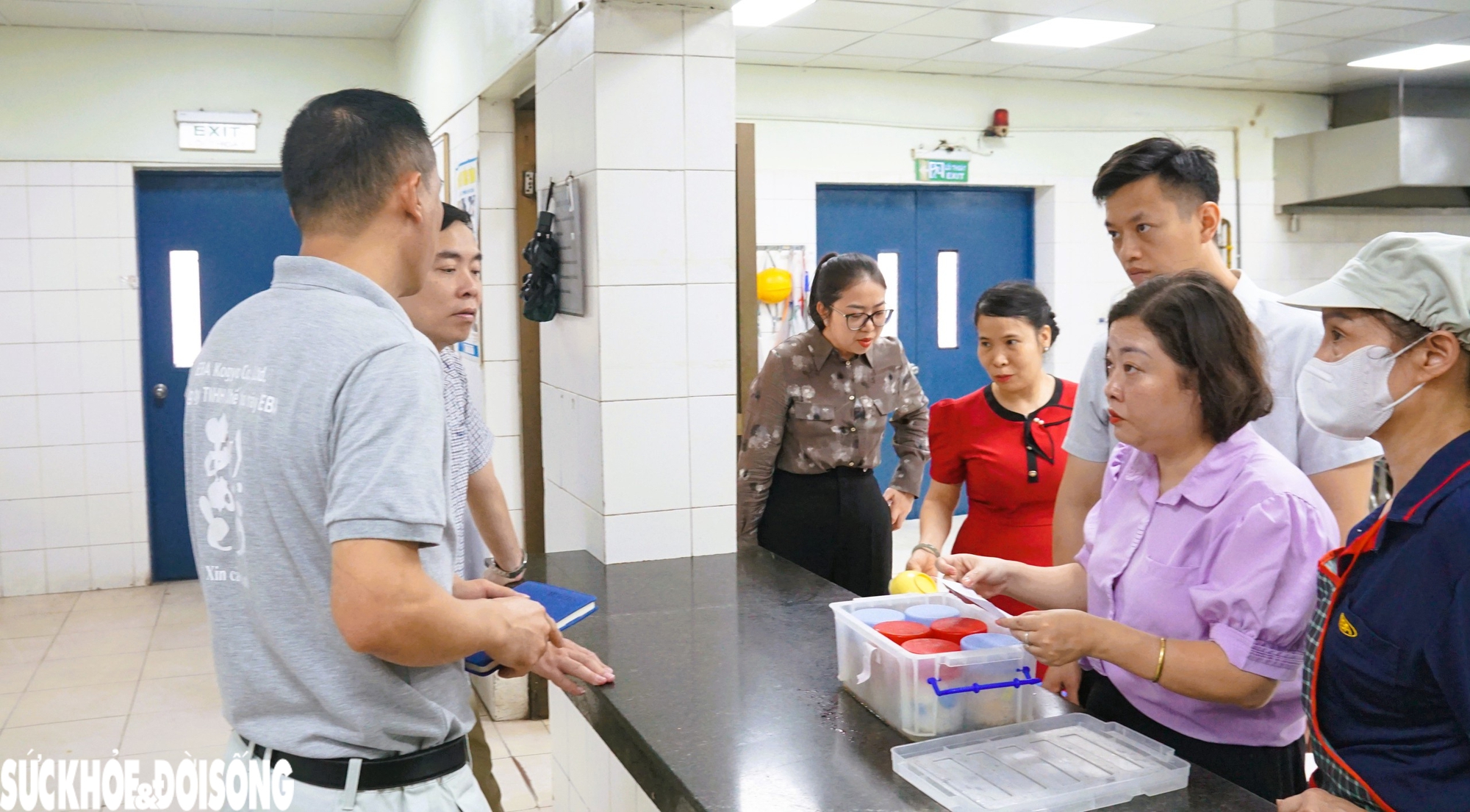 Hải Phòng kiểm tra, phát hiện nhiều cơ sở vi phạm an toàn thực phẩm- Ảnh 1. Hải Phòng kiểm tra, phát hiện nhiều cơ sở vi phạm an toàn thực phẩm- Ảnh 1.