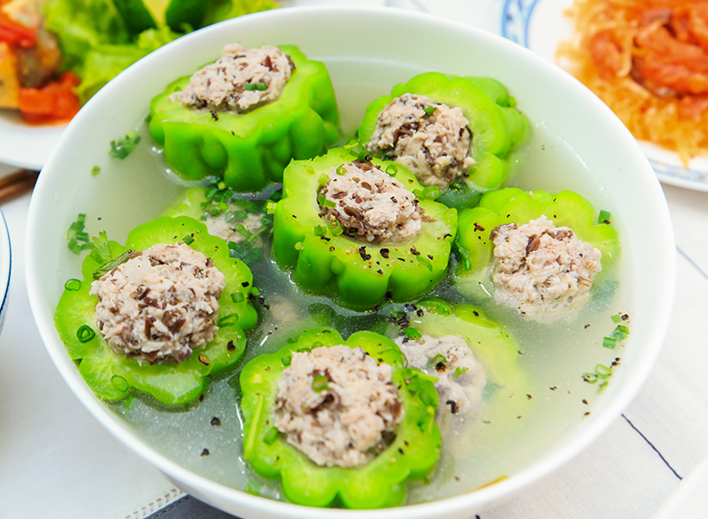 Dược thiện từ mướp đắng: Thanh nhiệt, giải độc, hỗ trợ kiểm soát đường huyết- Ảnh 1. Dược thiện từ mướp đắng: Thanh nhiệt, giải độc, hỗ trợ kiểm soát đường huyết- Ảnh 1.
