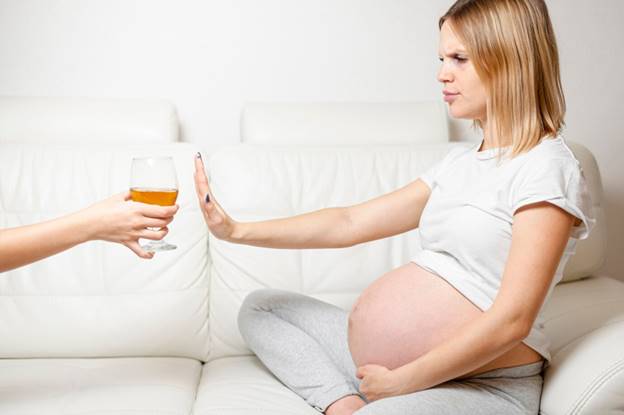 Uống bia đánh trứng gà khi mang thai có giúp con trắng da?- Ảnh 2.