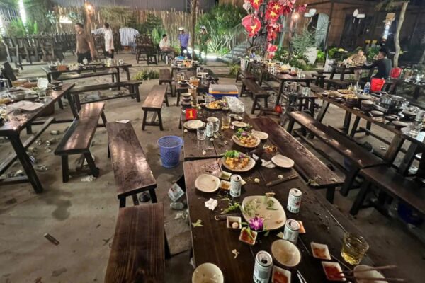 Khởi tố vụ dùng ly thủy tinh đập vào đầu nhau sau chầu nhậu
