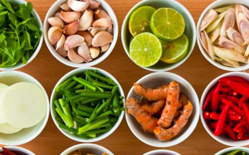 7 nguyên tắc nêm nếm giúp giảm muối mà vẫn ngon miệng