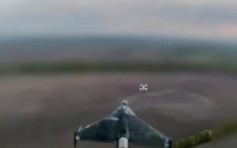 UAV phản lực Geran-4 của Nga vừa xuất hiện đã bị Ukraine bắn rơi