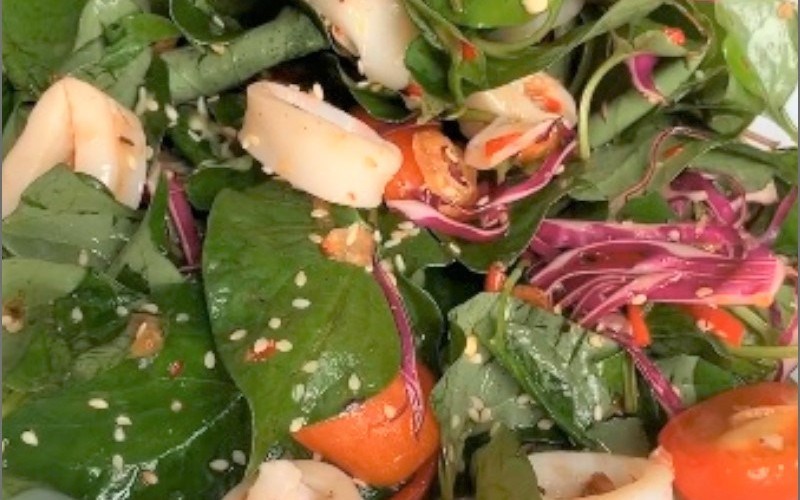 salat-rau-diep-ca-17791941468351215768753-97-0-597-800-crop-17791941519421499360012-1 6 tác dụng của rau diếp cá đối với sức khỏe