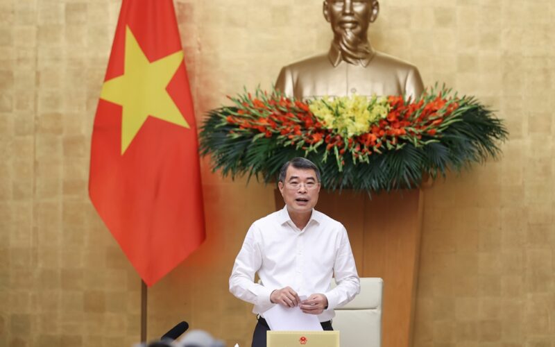 Thủ tướng Lê Minh Hưng chủ trì phiên họp thường kỳ đầu tiên của Chính phủ khóa XVI