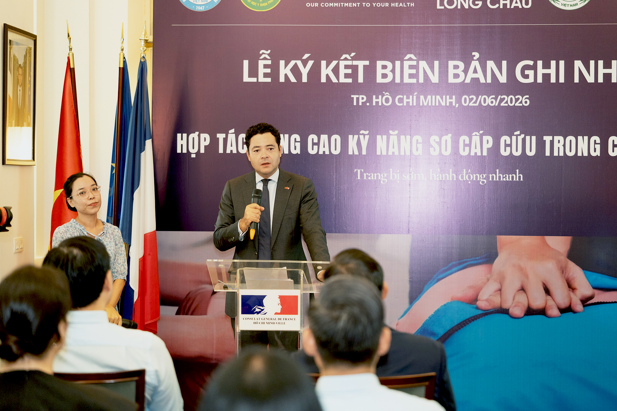 Hơn 22.000 dược sĩ Long Châu sẽ được đào tạo để trở thành tình nguyện viên sơ cấp cứu cộng đồng- Ảnh 2.
