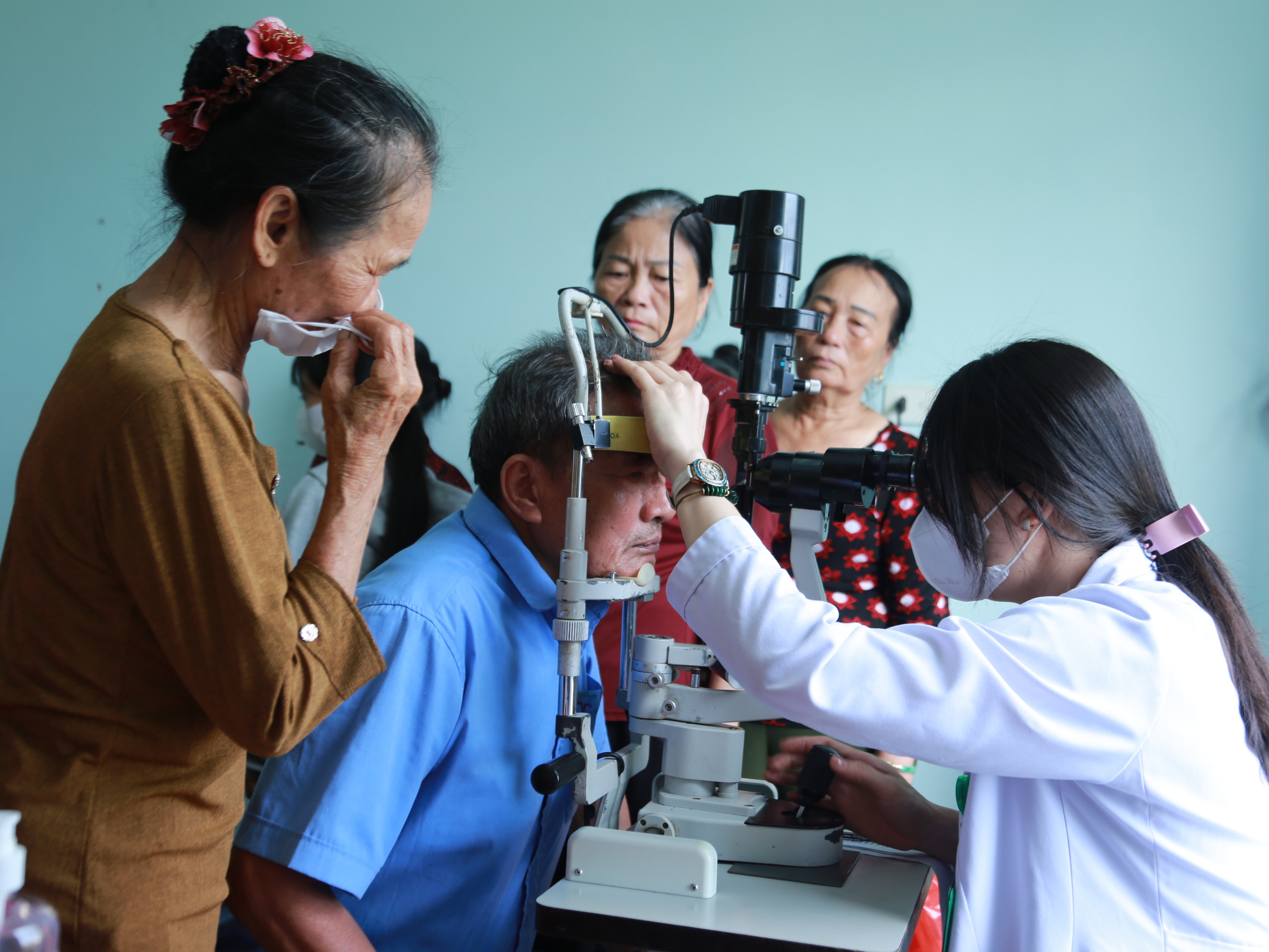 Bộ trưởng Đào Hồng Lan: Chăm sóc sức khỏe người dân từ sớm, từ xa và ngay tại cơ sở- Ảnh 12.