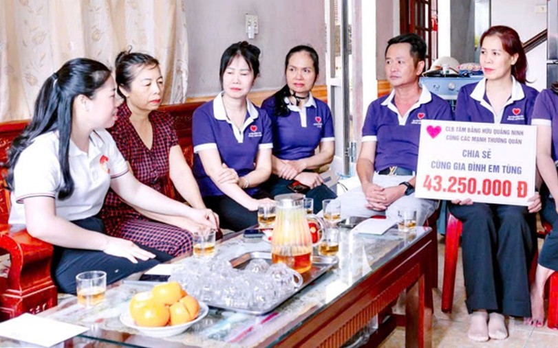 Trao bằng khen cho cá nhân, gia đình có nghĩa cử hiến tạng cứu người - Ảnh 3.