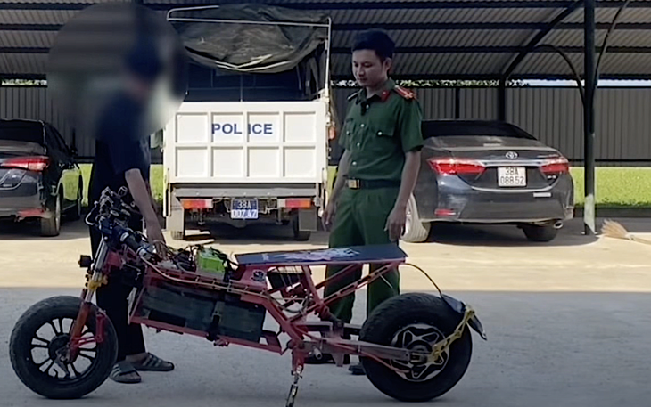 Học sinh lớp 9 đặt mua linh kiện qua mạng để tự chế 'siêu xe' có thể chạy hơn 100km/h