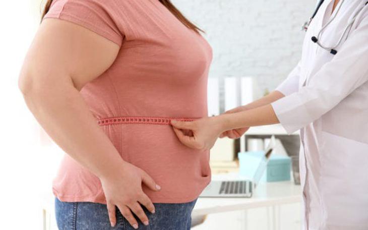Hít thở thôi cũng béo? Sự thật về hóa chất “kích mỡ” quanh bạn - Ảnh 3.