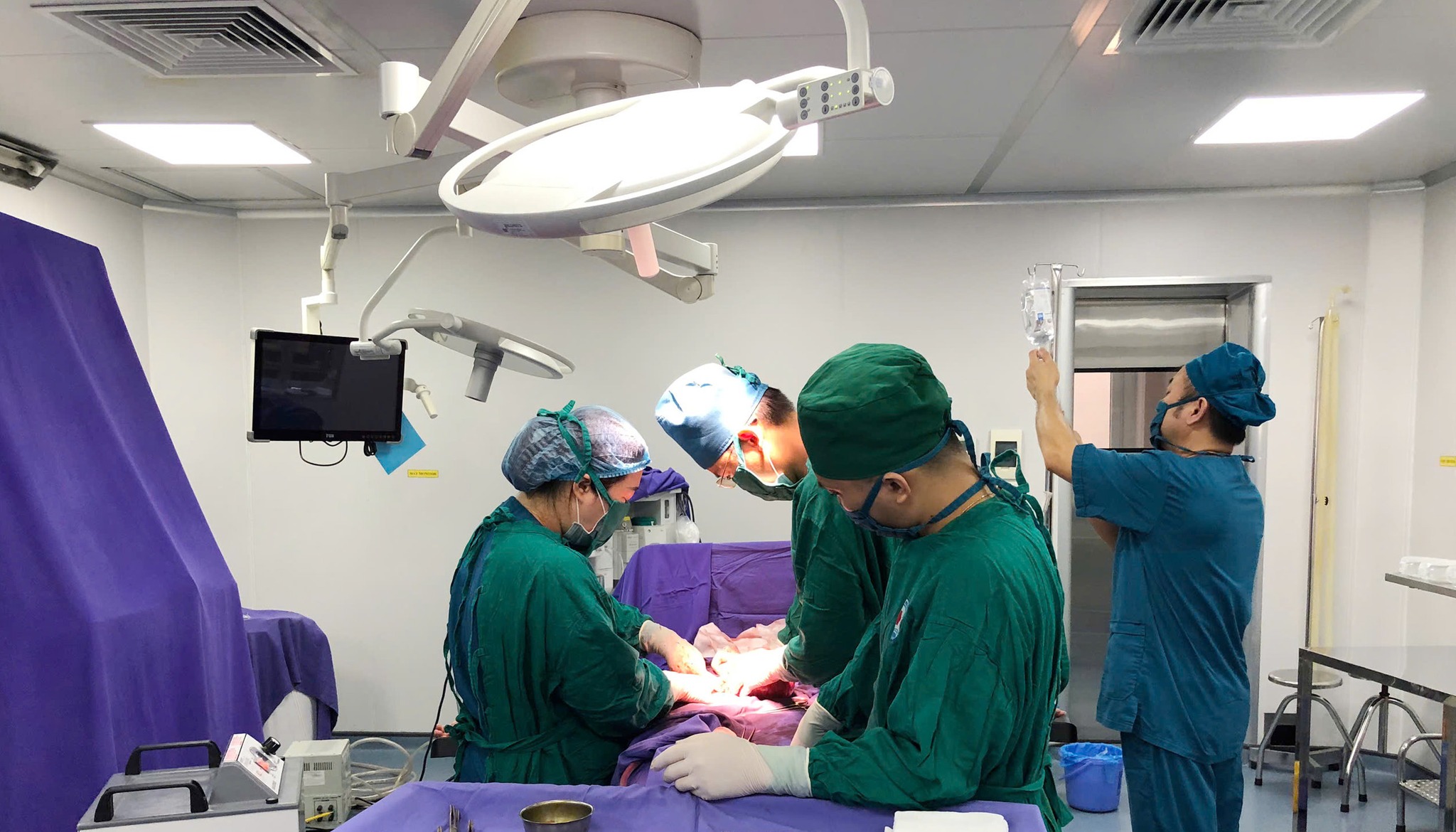 Cứu kịp thời ca suy thai 41 tuần, giữ an toàn cho mẹ và bé- Ảnh 1.