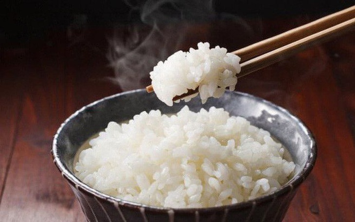 5 tác hại cho sức khỏe khi bỏ ăn cơm trắng - Ảnh 2.
