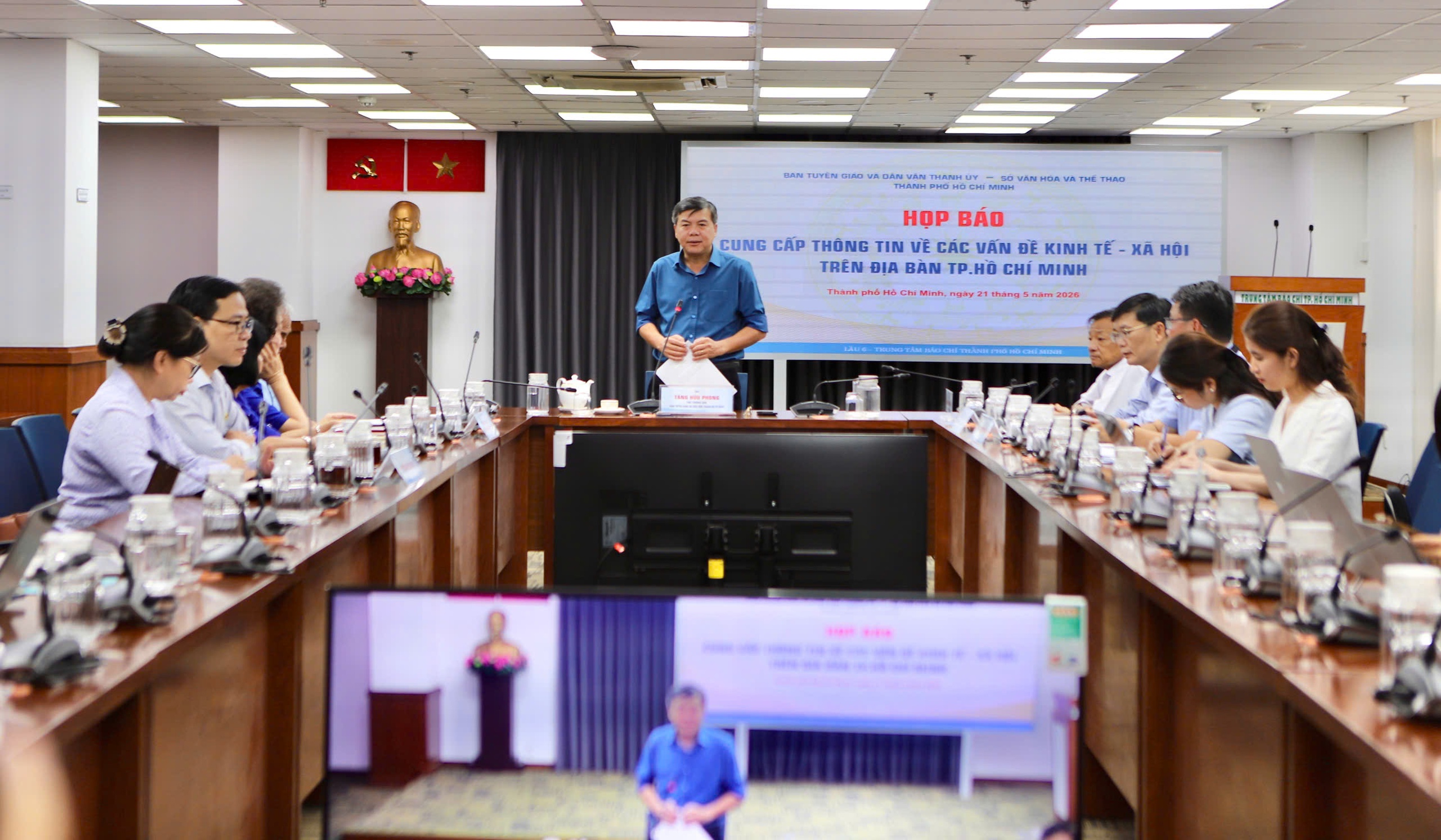 Công an TPHCM khuyến cáo người dân bình tĩnh giải quyết va chạm giao thông- Ảnh 1.