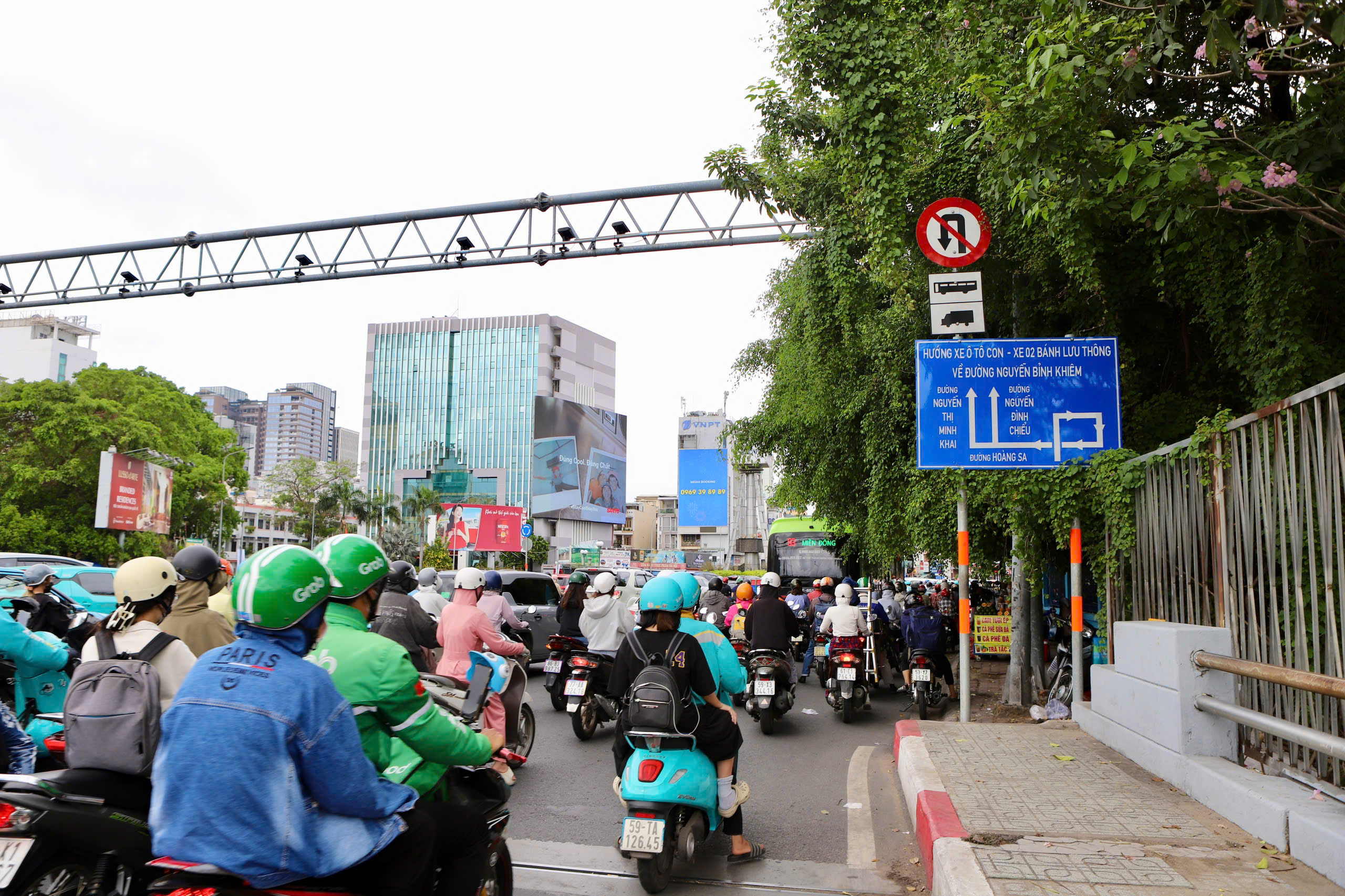 TPHCM điều chỉnh giao thông tại vòng xoay Điện Biên Phủ - Nguyễn Bỉnh Khiêm từ ngày 23/5- Ảnh 2.