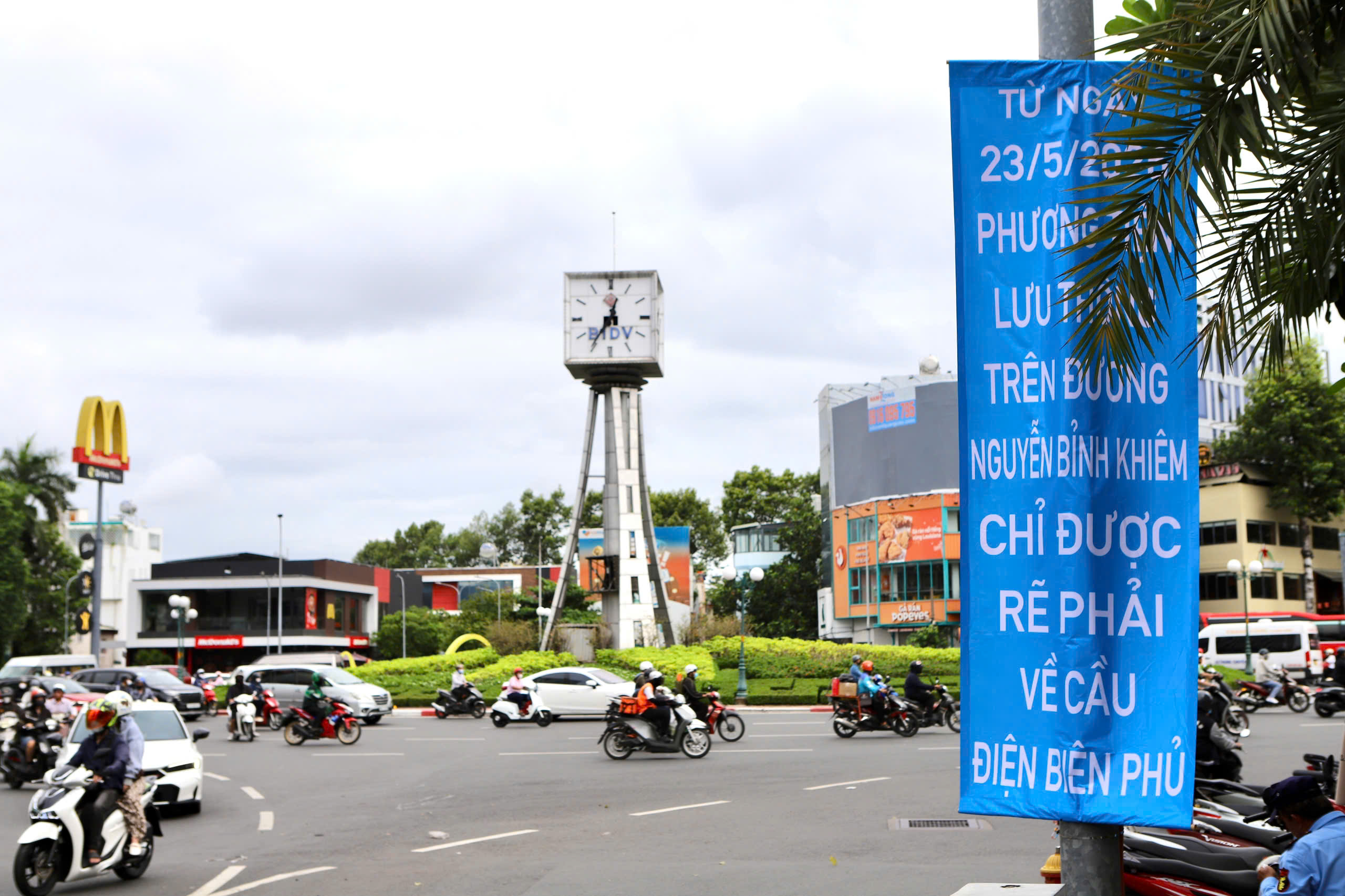 TPHCM điều chỉnh giao thông tại vòng xoay Điện Biên Phủ - Nguyễn Bỉnh Khiêm từ ngày 23/5- Ảnh 3.