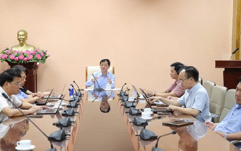 Bộ Y tế yêu cầu các đơn vị báo cáo tiến độ chuyển đổi số hằng tuần