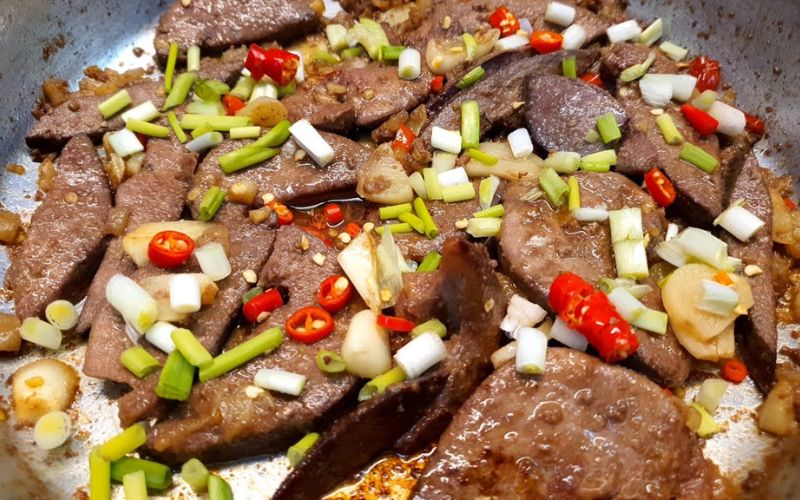 Ăn gan lợn thế nào để bổ dưỡng mà không gây hại?- Ảnh 1.