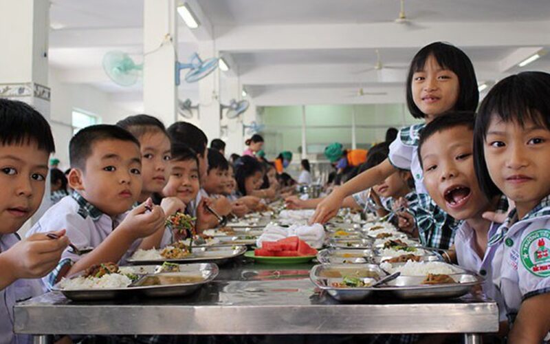 Vai trò của gia đình và nhà trường trong giáo dục dinh dưỡng cho học sinh