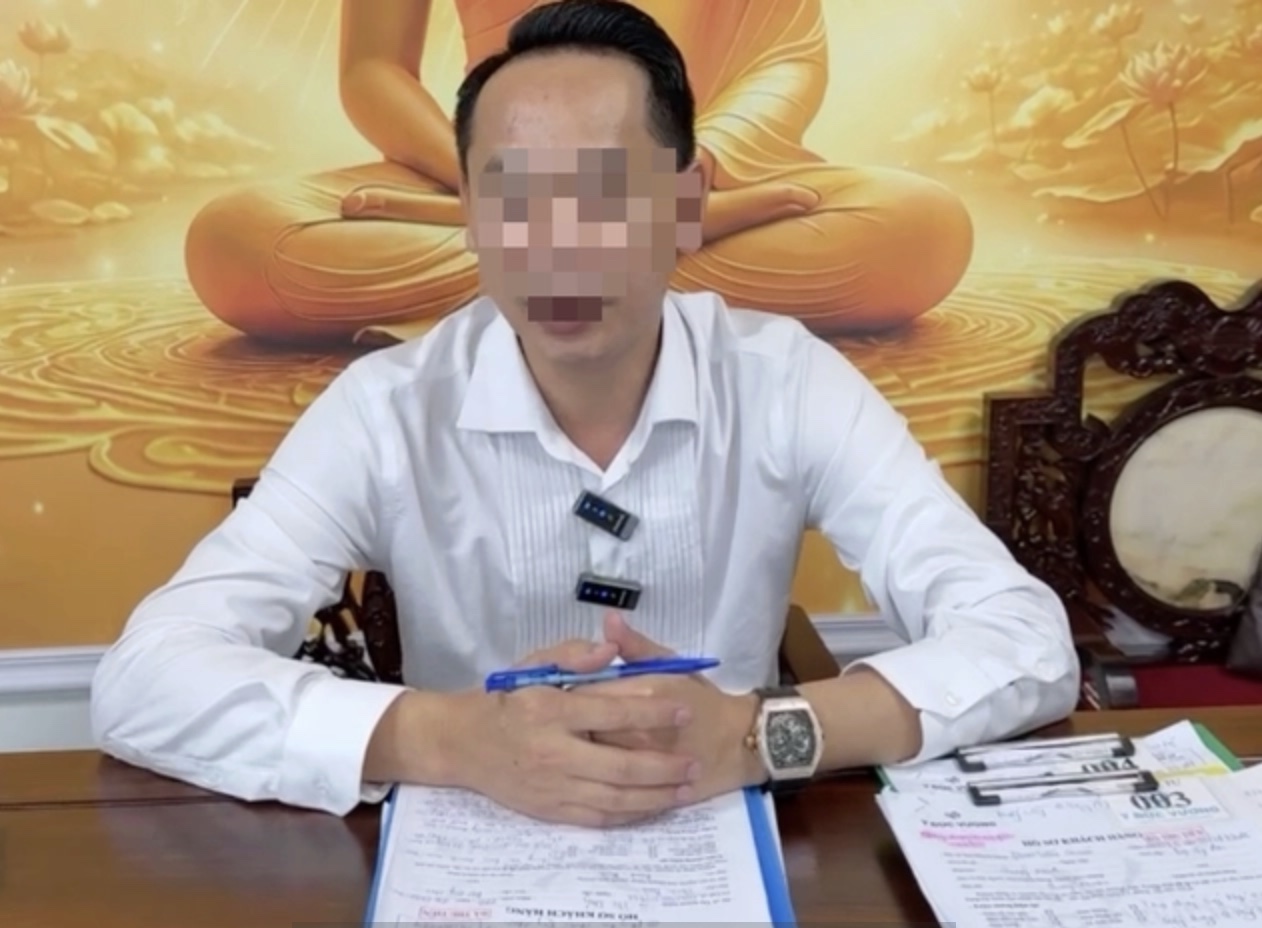 ‘Tiến sĩ nắn chỉnh xương’ ở Y Đức Vương tự nhận chỉ chăm sóc sức khoẻ, tiếp tục giúp trẻ ‘không nói được thành nói được’- Ảnh 1.