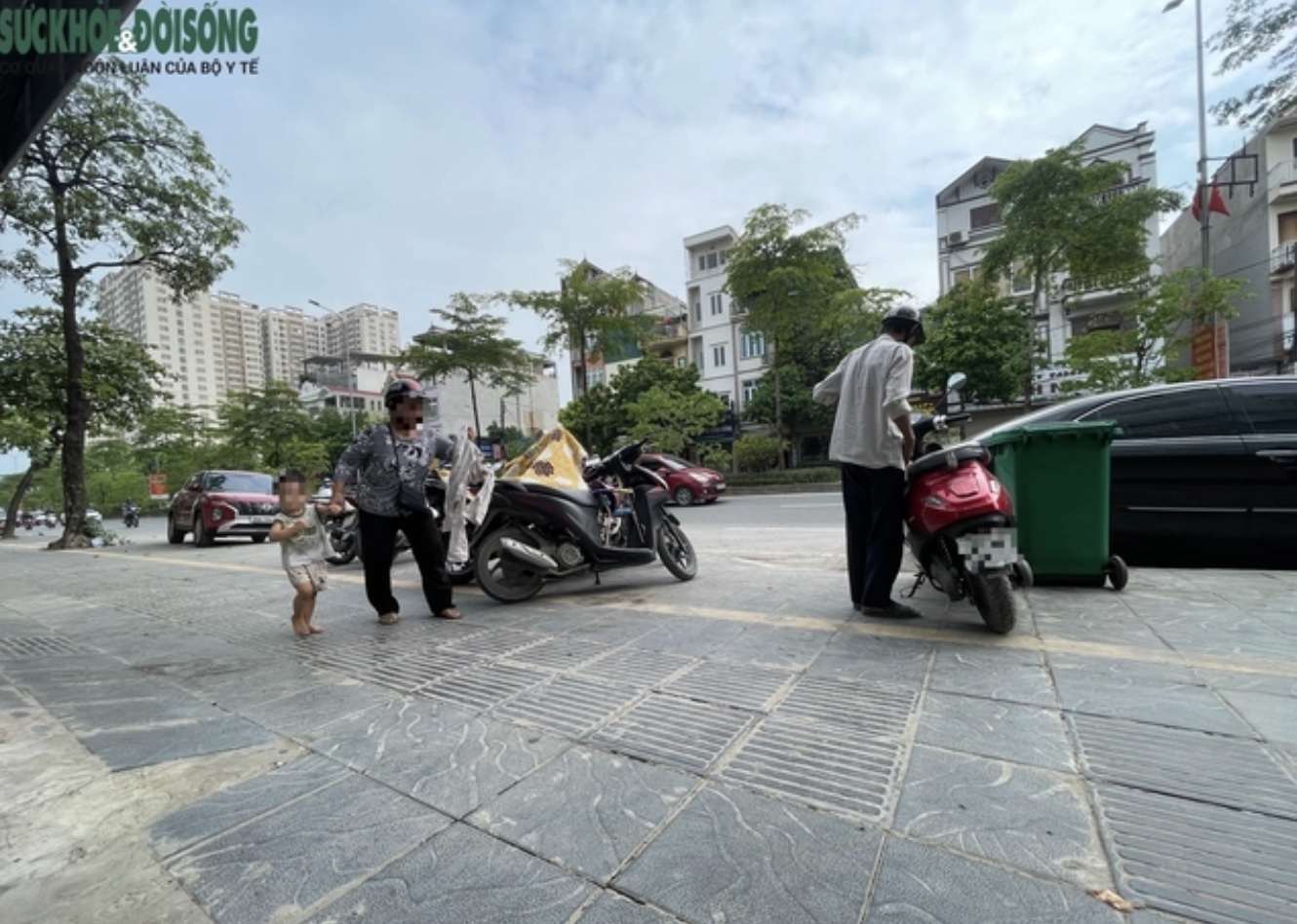 ‘Tiến sĩ nắn chỉnh xương’ ở Y Đức Vương tự nhận chỉ chăm sóc sức khoẻ, tiếp tục giúp trẻ ‘không nói được thành nói được’- Ảnh 4.