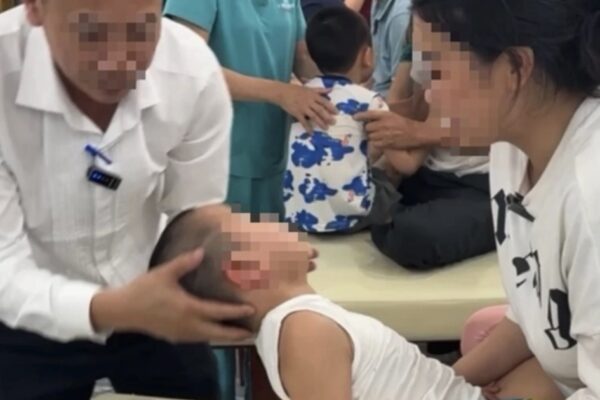 Sở Y tế Hà Nội vào cuộc vụ ‘tiến sĩ nắn chỉnh xương’ ở Y Đức Vương chữa trẻ chậm nói