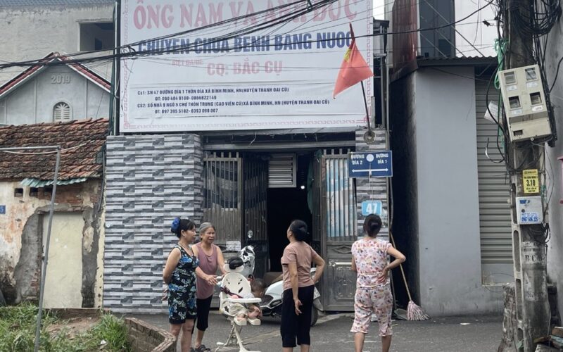 Người dân quanh nơi chữa bệnh bằng nước của ông Nguyễn Tiến Nam nói ‘nhẹ nhõm’ sau khi cơ sở đóng cửa