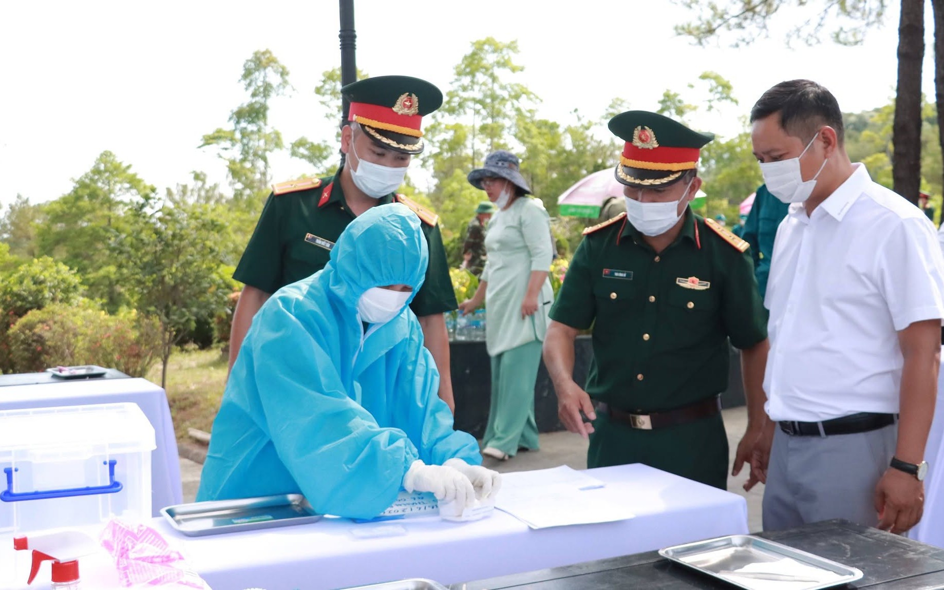 Huế đề nghị hỗ trợ máy rađa xuyên đất khảo sát 4 vị trí nghi có mộ liệt sĩ tập thể- Ảnh 2.