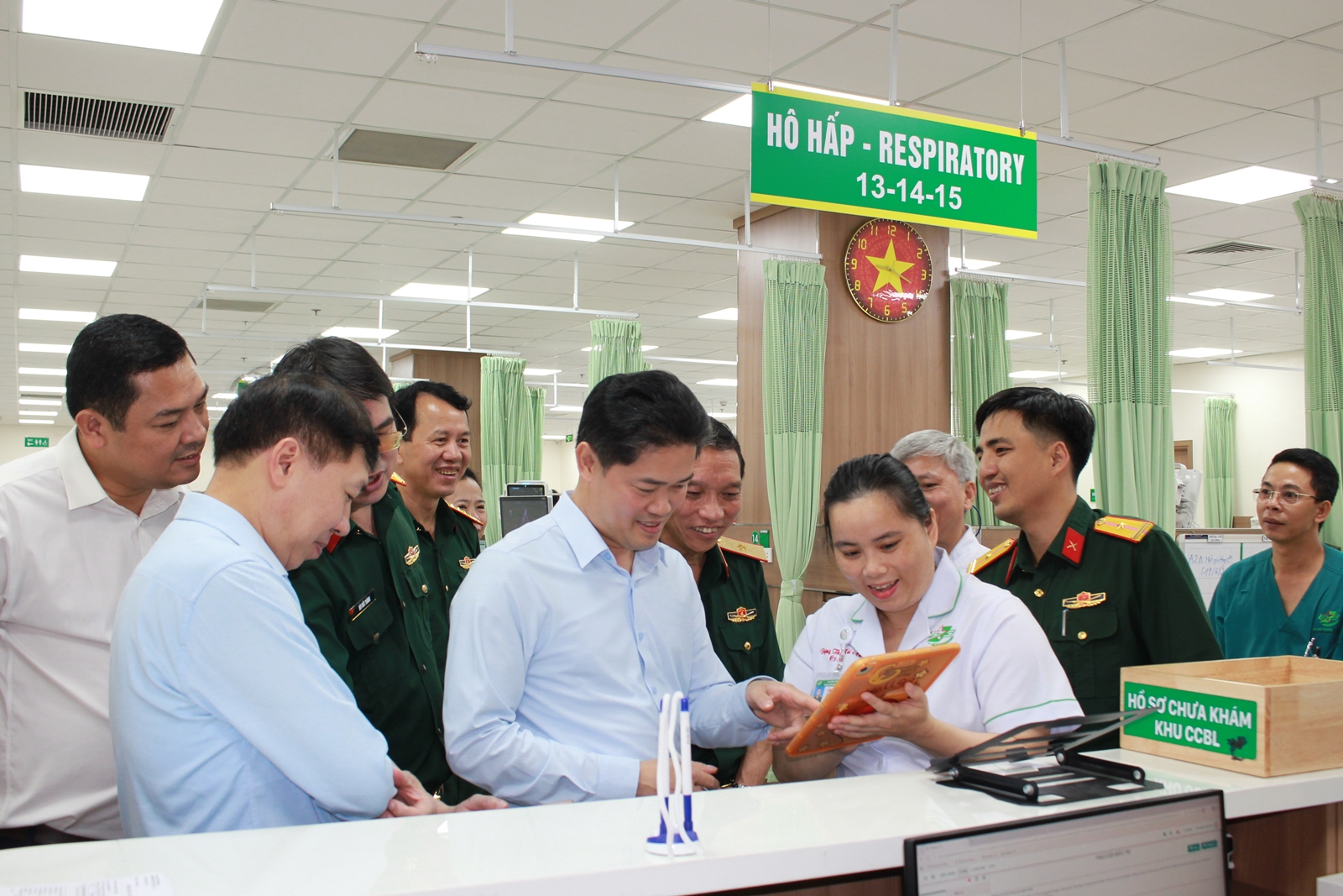 Thứ trưởng Thường trực Vũ Mạnh Hà: Phát huy thế mạnh, đưa Bệnh viện Quân y 175 sớm đạt tầm quốc tế- Ảnh 1.