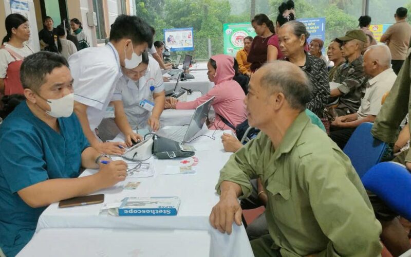 Giám đốc Sở Y tế Điện Biên: Ưu tiên đưa cán bộ Y tế giỏi từ tỉnh về cơ sở khám chữa bệnh cho người dân