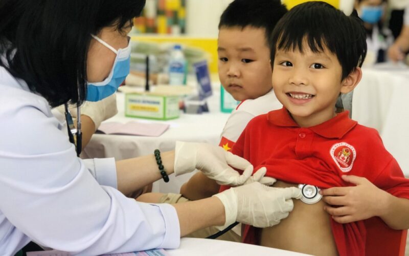 100% học sinh, sinh viên sẽ được khám sức khỏe ít nhất 1 lần/năm