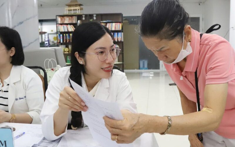Toàn bộ bệnh viện đa khoa ở TPHCM sẽ có khu khám sức khỏe miễn phí