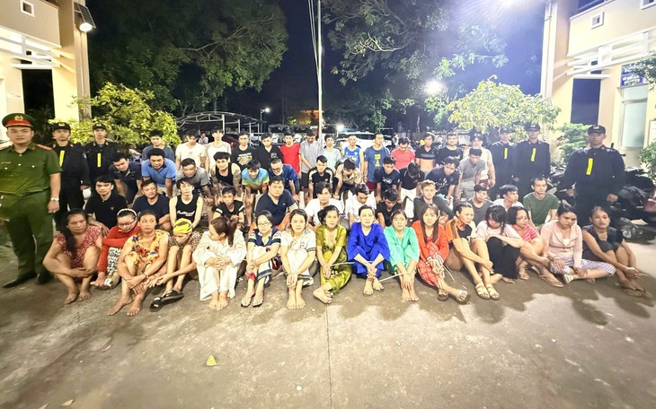 TPHCM: Bóc gỡ đường dây ma túy hoạt động qua mạng xã hội, xử lý 53 đối tượng - Ảnh 4.