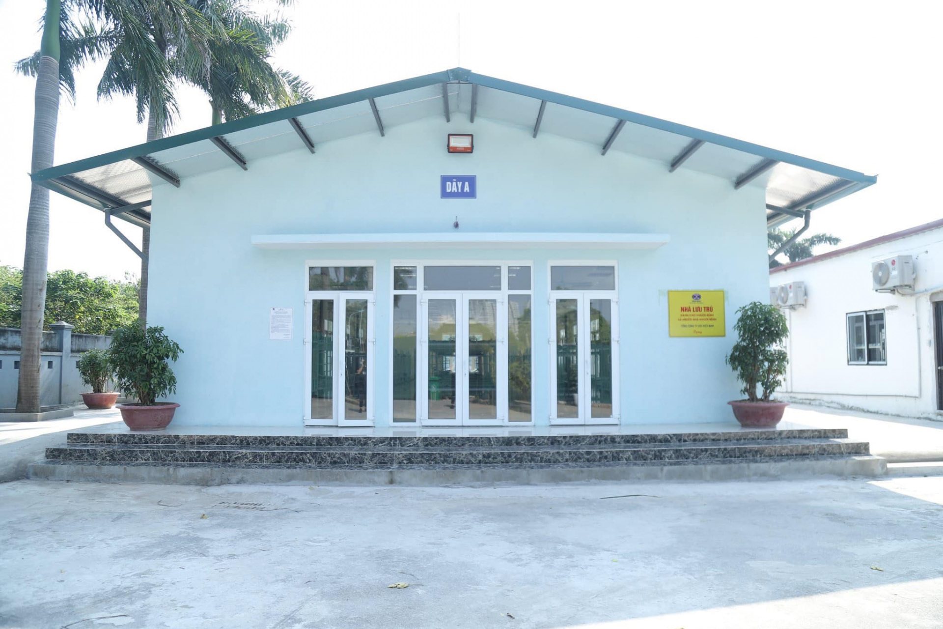 Tăng bàn khám, mở cửa từ 5 giờ sáng... để giảm áp lực cho bệnh nhân ung thư ngày nắng nóng- Ảnh 4.