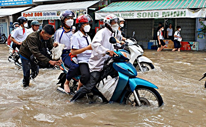 Mùa thi gặp mùa mưa: Các địa phương được yêu cầu không để xảy ra điều này- Ảnh 2.