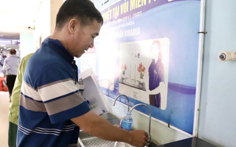 Tăng bàn khám, mở cửa từ 5 giờ sáng… để giảm áp lực cho bệnh nhân ung thư ngày nắng nóng