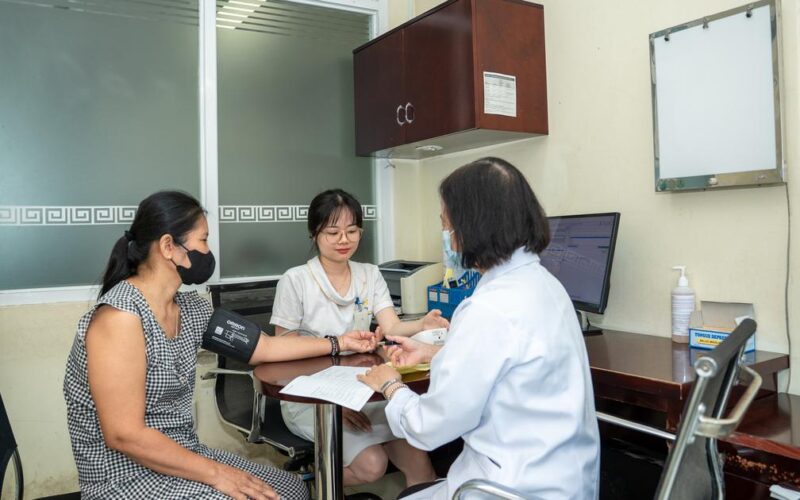 Chuẩn hóa chất lượng, nâng cao năng lực chăm sóc sức khỏe ban đầu