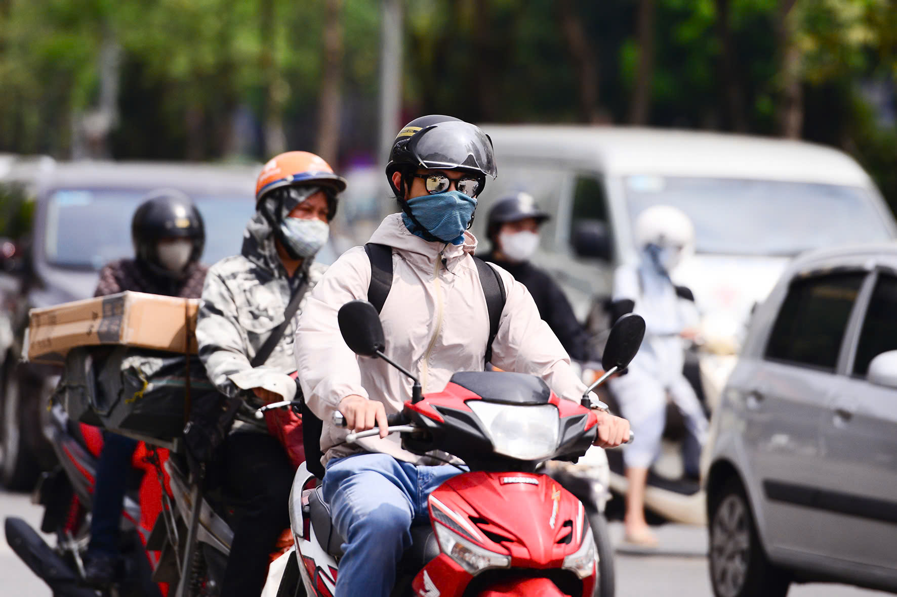 Hà Nội nóng nhất cả nước, mức nhiệt từng khu vực thế nào?- Ảnh 1.
