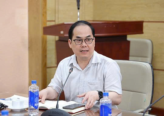 Bộ trưởng Bộ Y tế Đào Hồng Lan tiếp, làm việc với Lãnh đạo cấp cao Tập đoàn Hetero Labs Limited, Ấn Độ
- Ảnh 4.