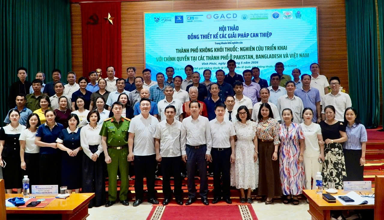 Chuyển đổi hành vi xã hội để thực thi hiệu quả mô hình thành phố không khói thuốc- Ảnh 1.